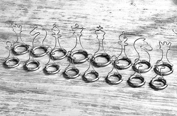 Image 48 from Wire Chess Set by Tim Elverston